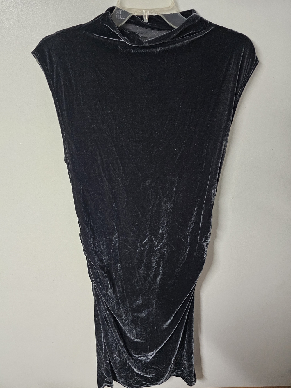 Classic Black Velvet Sleeveless Dress